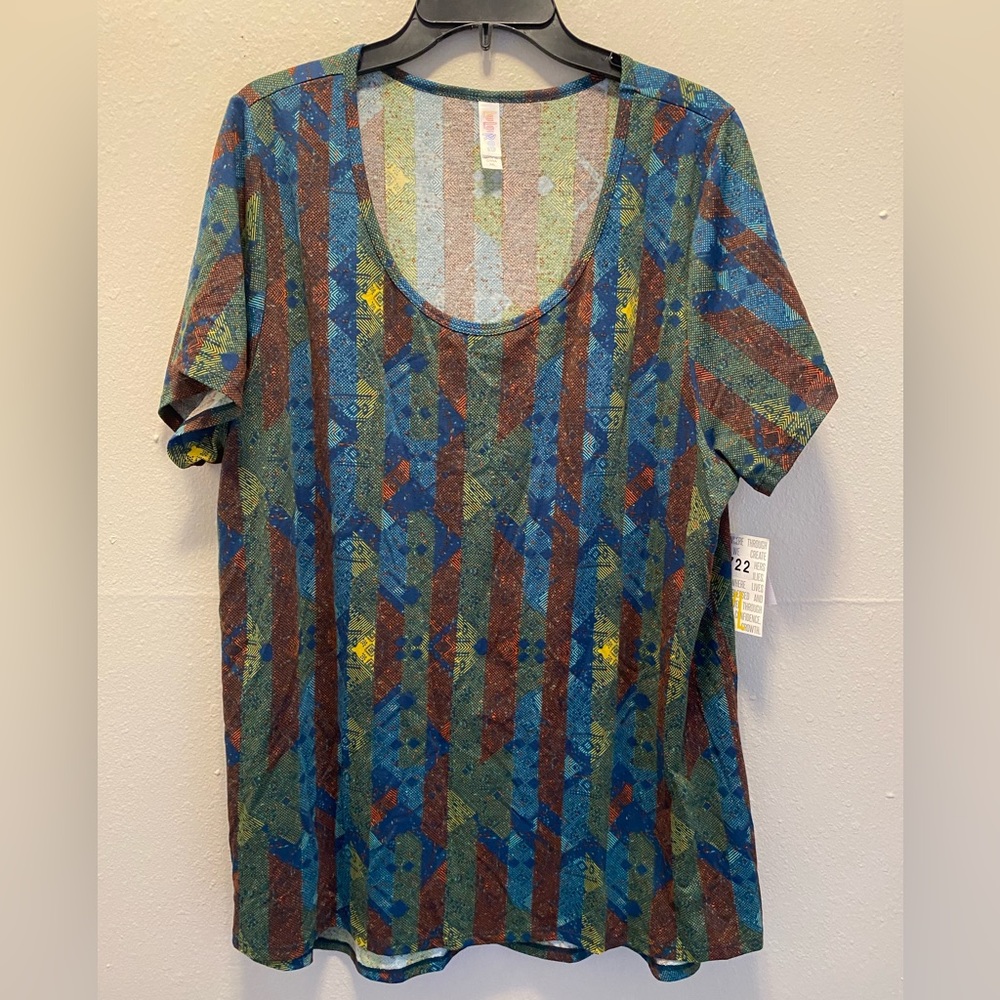LuLaRoe Classic T - 3XL. NWT